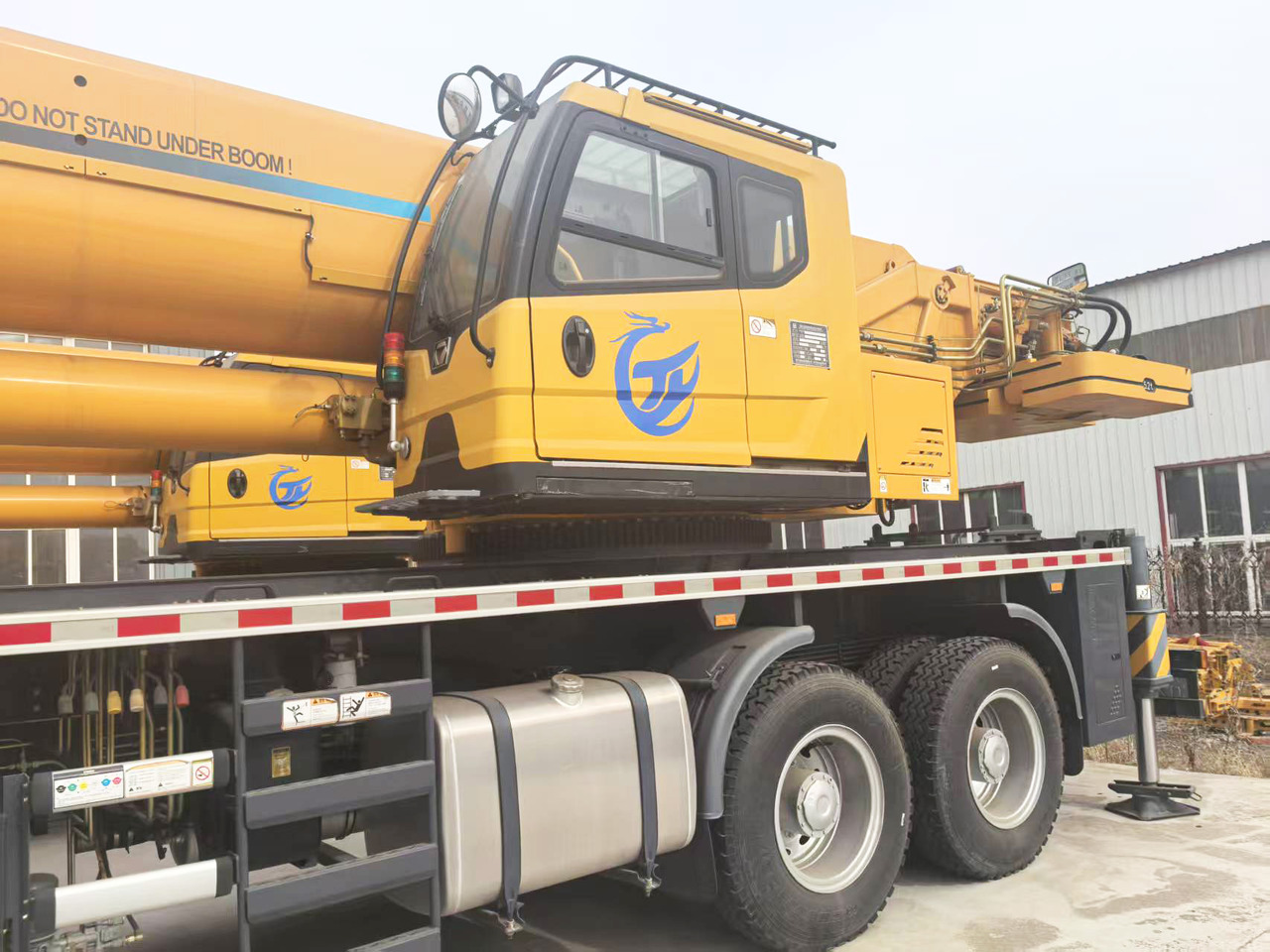 XCMG Official Used Truck-mounted Cranes QY80K5C 80Ton Mobile Cranes Price List - Cẩu bánh lốp: hình 4 XCMG Official Used Truck-mounted Cranes QY80K5C 80Ton Mobile Cranes Price List - Cẩu bánh lốp: hình 4
