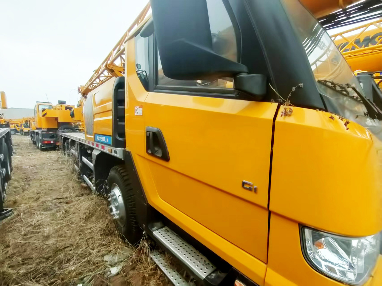 XCMG Official XCT30_M Used Hydraulic Arm Crane For Trucks With High Quality - Cẩu bánh lốp: hình 2 XCMG Official XCT30_M Used Hydraulic Arm Crane For Trucks With High Quality - Cẩu bánh lốp: hình 2