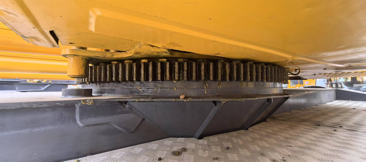 XCMG Official XCT80 80 Ton Used Mobile Hydraulic Truck Crane With High Quality - Cẩu bánh lốp: hình 4 XCMG Official XCT80 80 Ton Used Mobile Hydraulic Truck Crane With High Quality - Cẩu bánh lốp: hình 4