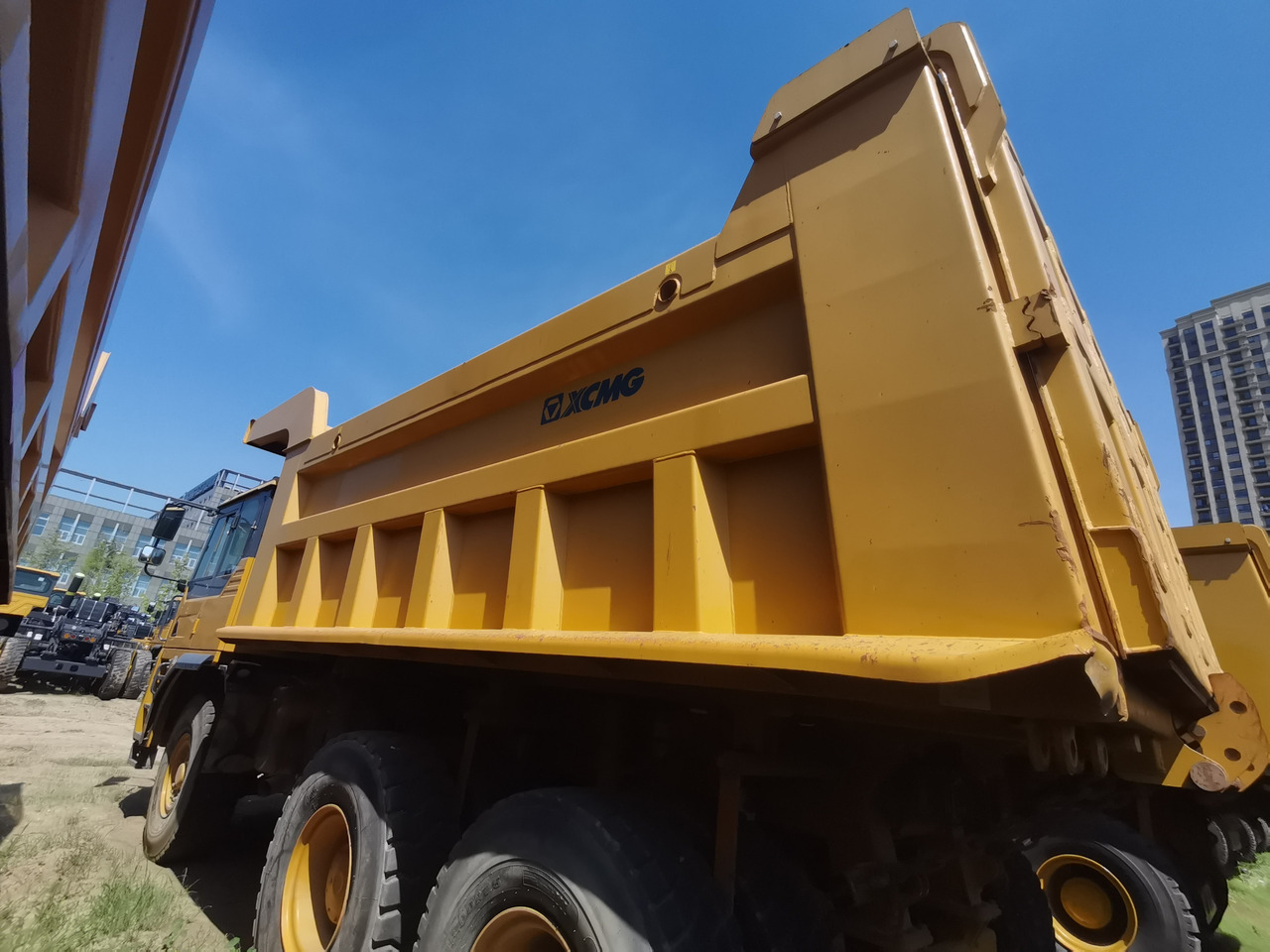 XCMG Official XDR80T 70 Ton 6x4 Dump Tuck Used Tipper Dump Truck Price - Xe ben đổ: hình 3 XCMG Official XDR80T 70 Ton 6x4 Dump Tuck Used Tipper Dump Truck Price - Xe ben đổ: hình 3