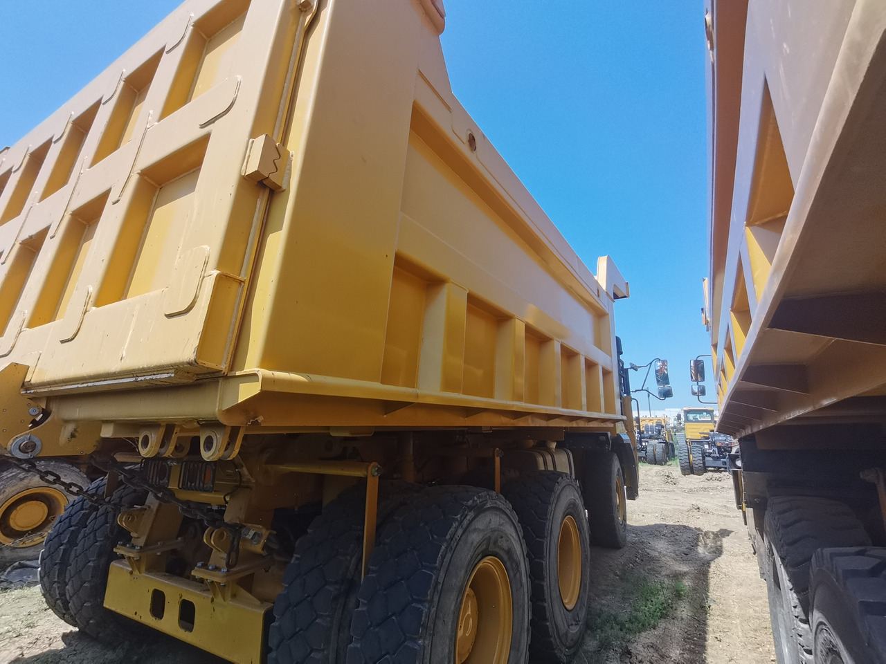 XCMG Official XDR80T 70 Ton Wheel Dumper Second Hand Chinese Tipper Truck Best Price - Xe ben đổ: hình 4 XCMG Official XDR80T 70 Ton Wheel Dumper Second Hand Chinese Tipper Truck Best Price - Xe ben đổ: hình 4