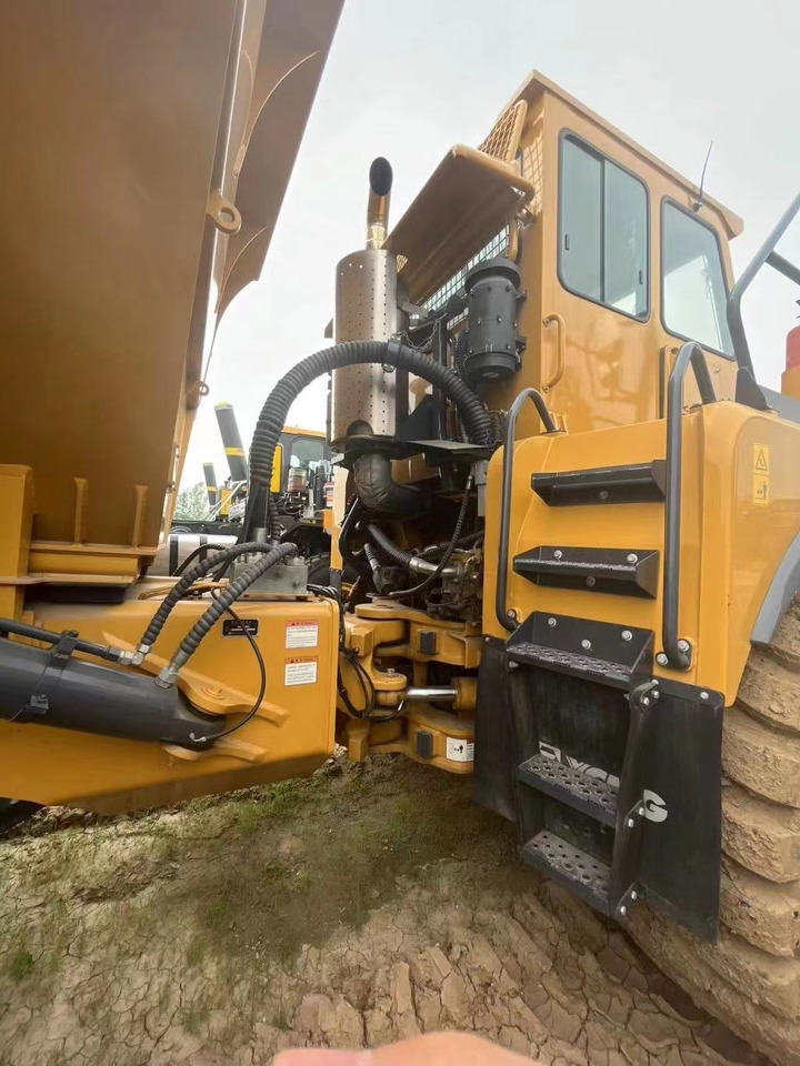 XCMG Official Xda40 China 2018 Year 40 Ton Used Dump Tipper Truck in Good Condition - Xe ben đổ có khớp nối: hình 4 XCMG Official Xda40 China 2018 Year 40 Ton Used Dump Tipper Truck in Good Condition - Xe ben đổ có khớp nối: hình 4
