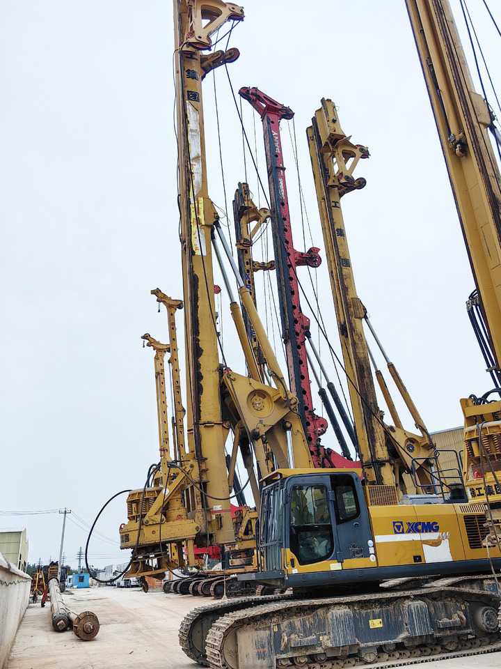 XCMG Offiical Used Rotary Drilling Rigs Drilling Machine XR220D Pile Drilling Rig For Sale - Giàn khoan: hình 2 XCMG Offiical Used Rotary Drilling Rigs Drilling Machine XR220D Pile Drilling Rig For Sale - Giàn khoan: hình 2