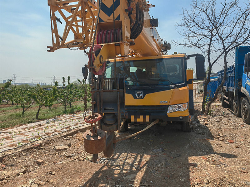 XCMG QY50KC hot sale used 50ton hydraulic crane truck price - Cẩu bánh lốp: hình 5 XCMG QY50KC hot sale used 50ton hydraulic crane truck price - Cẩu bánh lốp: hình 5