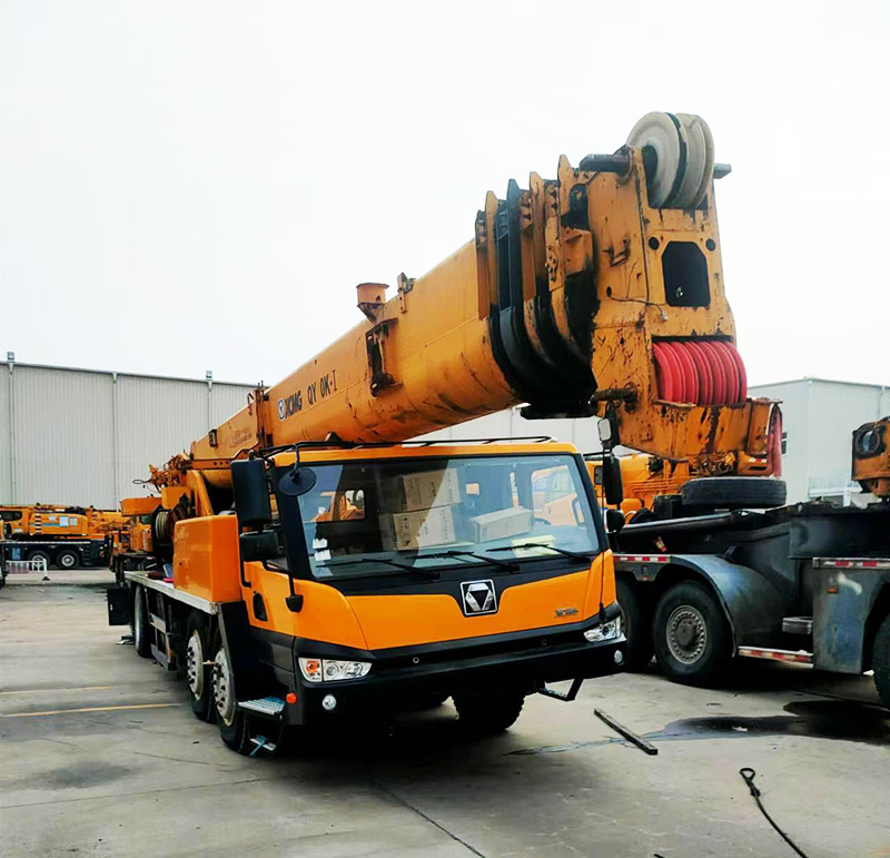 XCMG QY70K-I 70ton lifting machine hoist truck crane price - Cẩu bánh lốp: hình 4 XCMG QY70K-I 70ton lifting machine hoist truck crane price - Cẩu bánh lốp: hình 4