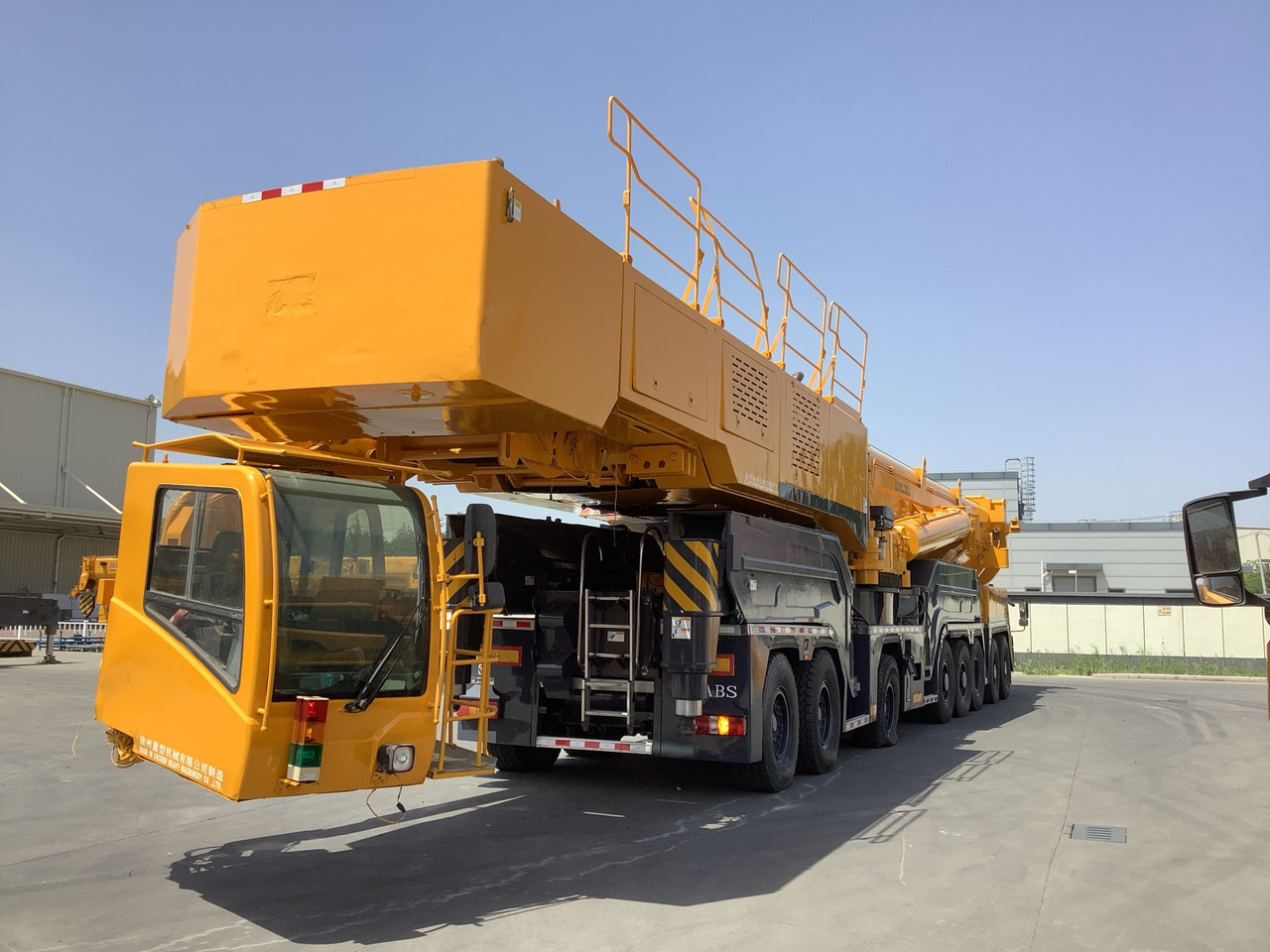 XCMG Second Hand All Terrain Cranes 800 Tons QAY800 Used Mobile Crane Hot Sale - Cần cẩu mọi địa hình: hình 4 XCMG Second Hand All Terrain Cranes 800 Tons QAY800 Used Mobile Crane Hot Sale - Cần cẩu mọi địa hình: hình 4