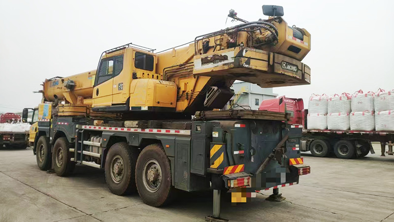 XCMG XCT80L6 80ton telescopic boom truck crane 2020 for sale - Cẩu bánh lốp: hình 3 XCMG XCT80L6 80ton telescopic boom truck crane 2020 for sale - Cẩu bánh lốp: hình 3