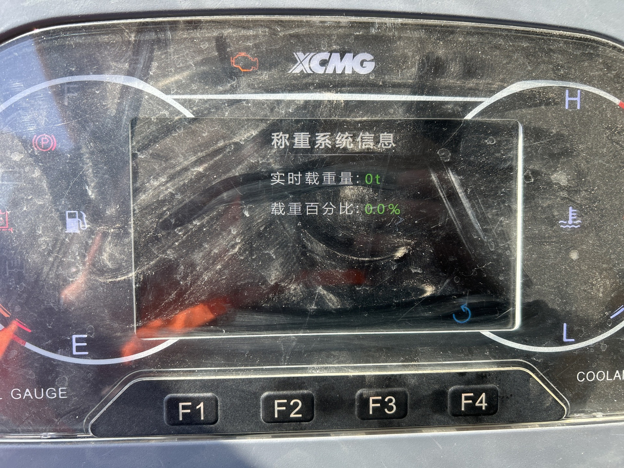 XCMG XDR85T large 85ton mining truck wheeled - Máy móc đào mỏ: hình 4 XCMG XDR85T large 85ton mining truck wheeled - Máy móc đào mỏ: hình 4