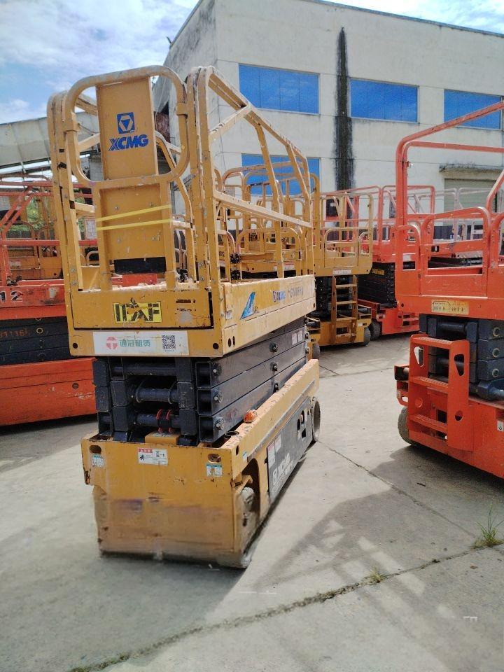 XCMG XG1008HA 10m portable second hand lifting platform scissor lift - Máy nâng người hình kéo: hình 3 XCMG XG1008HA 10m portable second hand lifting platform scissor lift - Máy nâng người hình kéo: hình 3