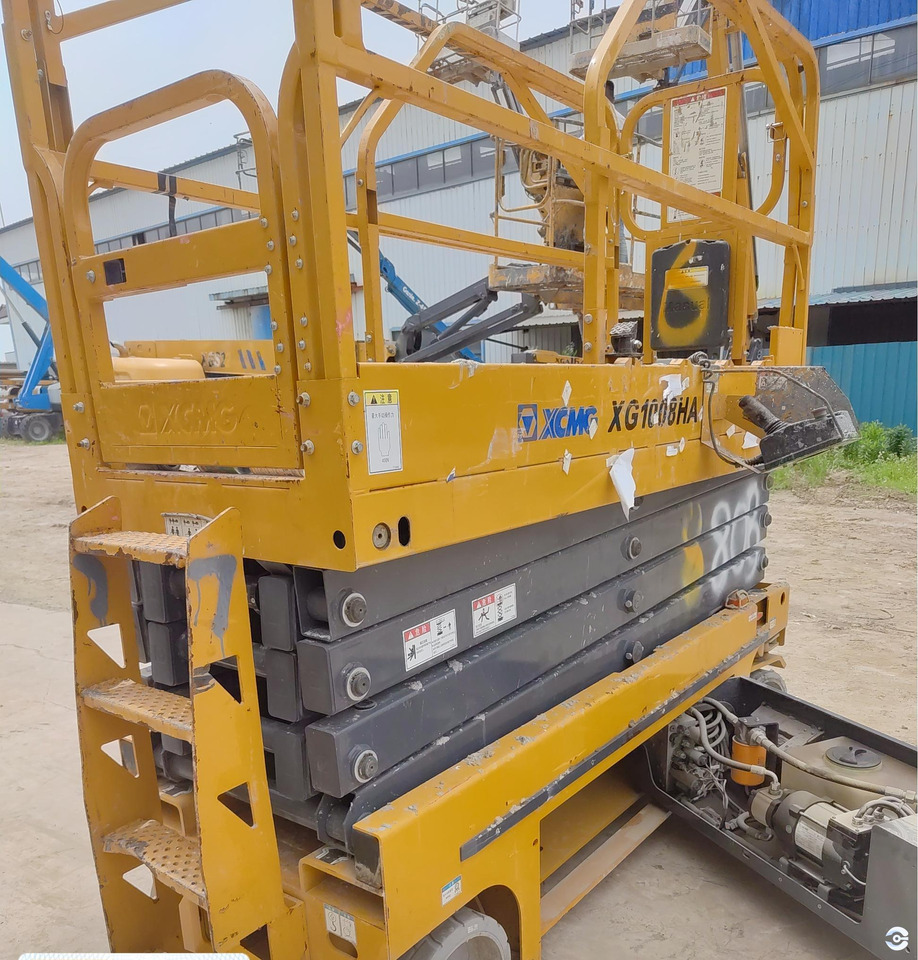 XCMG XG1008HA 10m used lifting machine platform scissor lift - Máy nâng người hình kéo: hình 2 XCMG XG1008HA 10m used lifting machine platform scissor lift - Máy nâng người hình kéo: hình 2