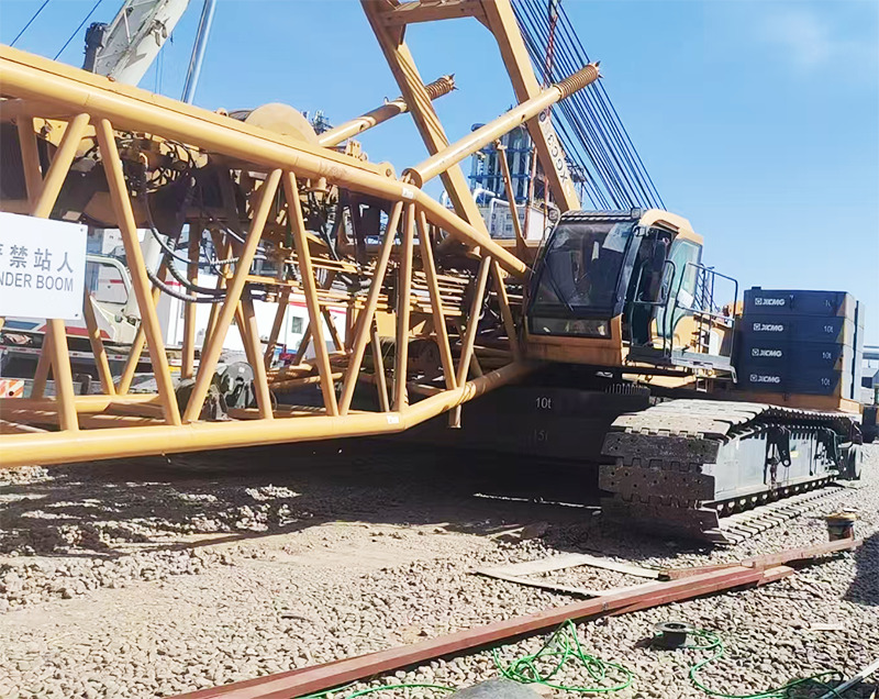XCMG XGC300 used 300 tons crawler crane for sale - Cần cẩu bánh xích: hình 3 XCMG XGC300 used 300 tons crawler crane for sale - Cần cẩu bánh xích: hình 3