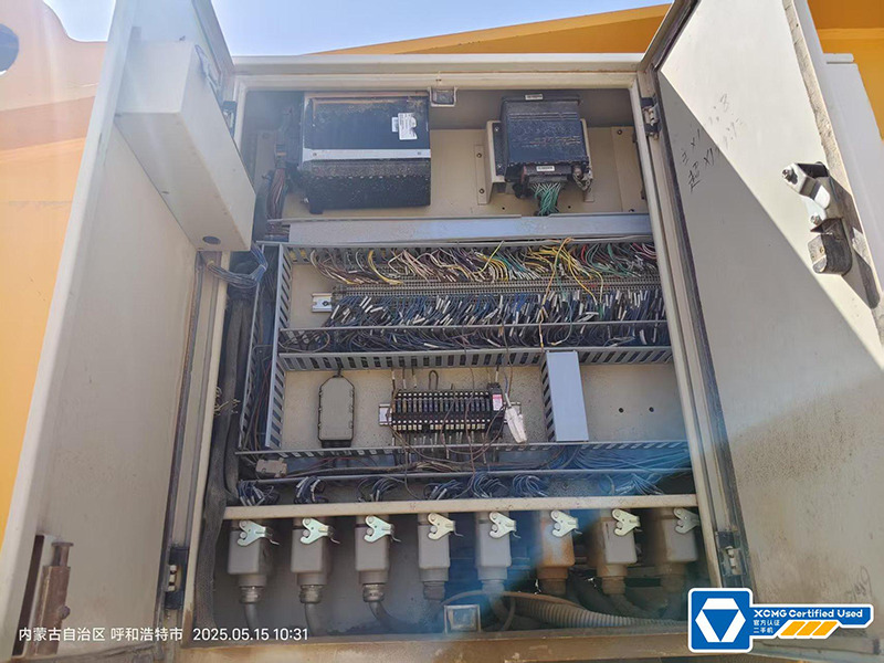 XCMG XGC650 used mobile hydraulic hoist lift machine 650ton crawler crane - Cần cẩu bánh xích: hình 2 XCMG XGC650 used mobile hydraulic hoist lift machine 650ton crawler crane - Cần cẩu bánh xích: hình 2