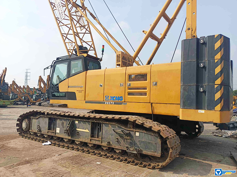 XCMG XGC75 small used 75ton crwler crane mobile with with Main Boom 58m - Cần cẩu bánh xích: hình 2 XCMG XGC75 small used 75ton crwler crane mobile with with Main Boom 58m - Cần cẩu bánh xích: hình 2