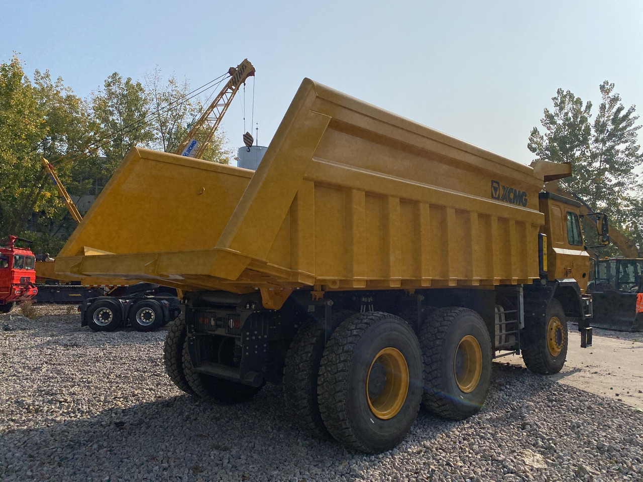 XCMG XKT105A used Wide-Body dump truck for mining - Máy móc đào mỏ: hình 4 XCMG XKT105A used Wide-Body dump truck for mining - Máy móc đào mỏ: hình 4
