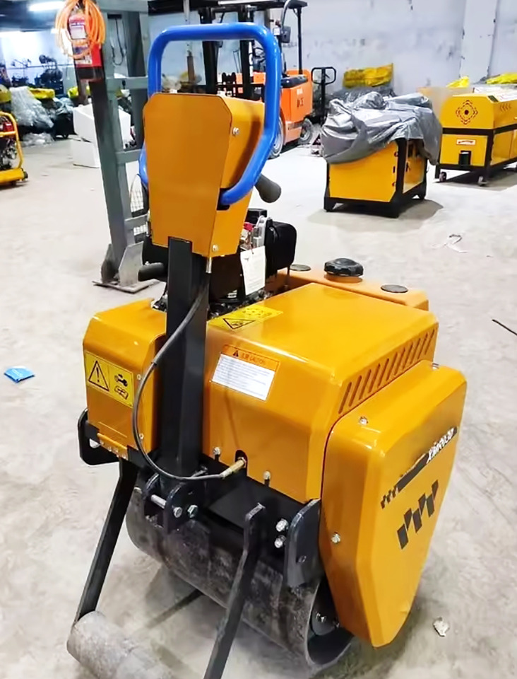 XCMG XMR030 small mini light single drum vibratory road roller - Máy lăn nhỏ: hình 2 XCMG XMR030 small mini light single drum vibratory road roller - Máy lăn nhỏ: hình 2