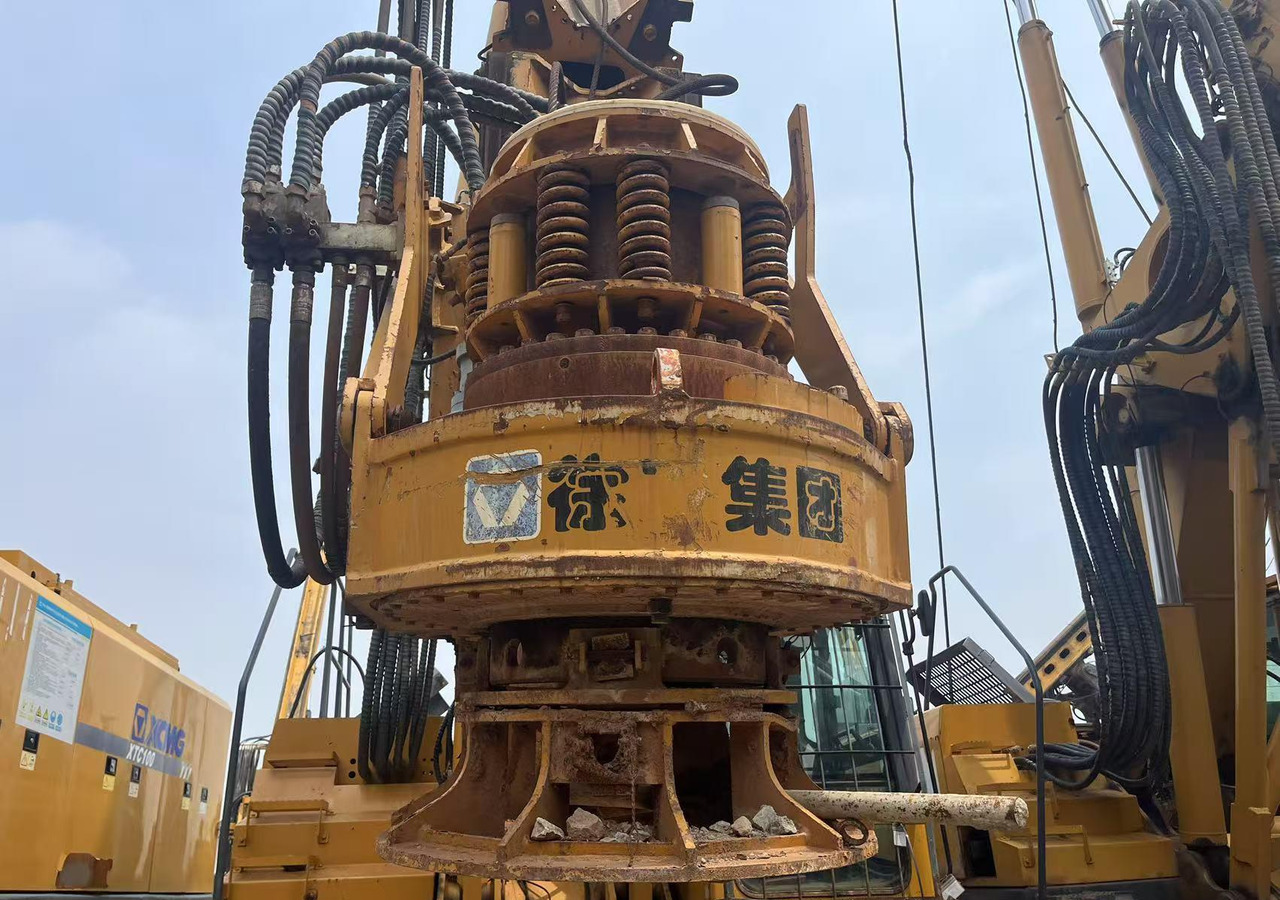 XCMG XR220D mobile crawler rotary drilling rig 25m - Giàn khoan: hình 5 XCMG XR220D mobile crawler rotary drilling rig 25m - Giàn khoan: hình 5