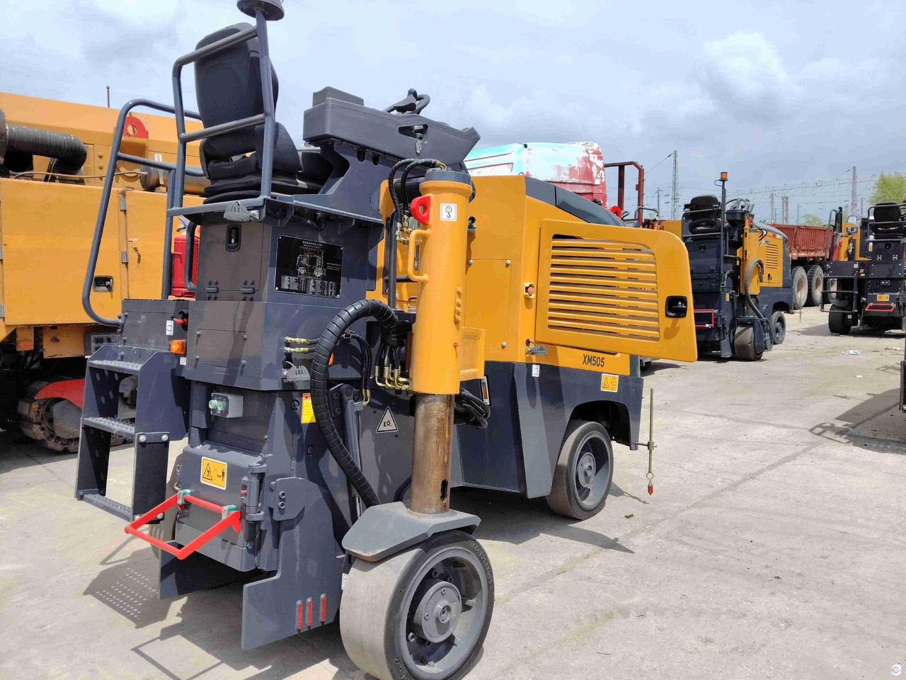 XCMG official XM505IV 500mm road milling machine - Máy bào lạnh: hình 4 XCMG official XM505IV 500mm road milling machine - Máy bào lạnh: hình 4