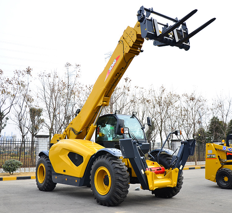 XCMG second hand telescopic boom forklift telehandler XC6-2506E price - Xe nhấc hình viễn vọng kính: hình 4 XCMG second hand telescopic boom forklift telehandler XC6-2506E price - Xe nhấc hình viễn vọng kính: hình 4