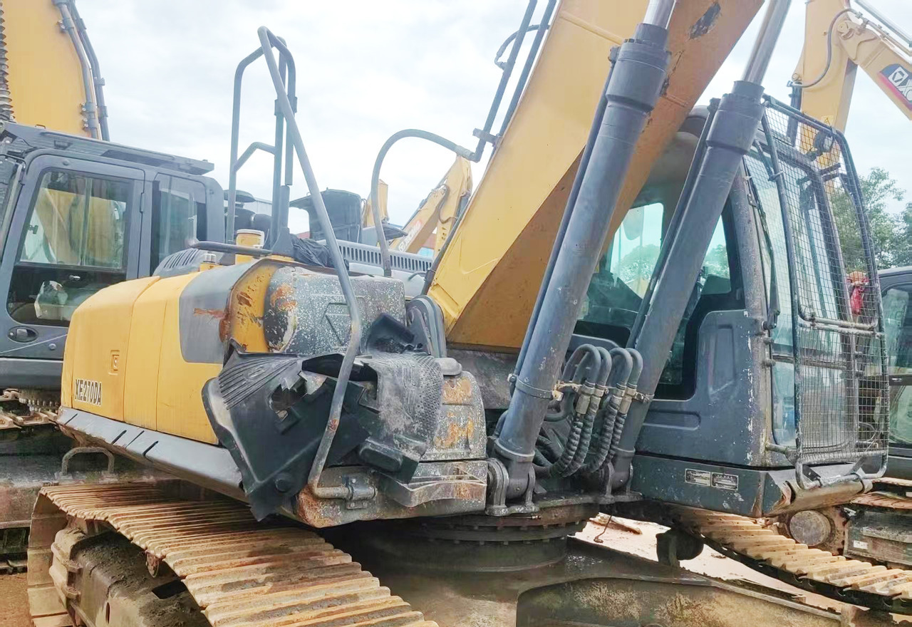 XCMG used 27ton crawler excavator XE270DK price - Máy xúc bánh xích: hình 3 XCMG used 27ton crawler excavator XE270DK price - Máy xúc bánh xích: hình 3