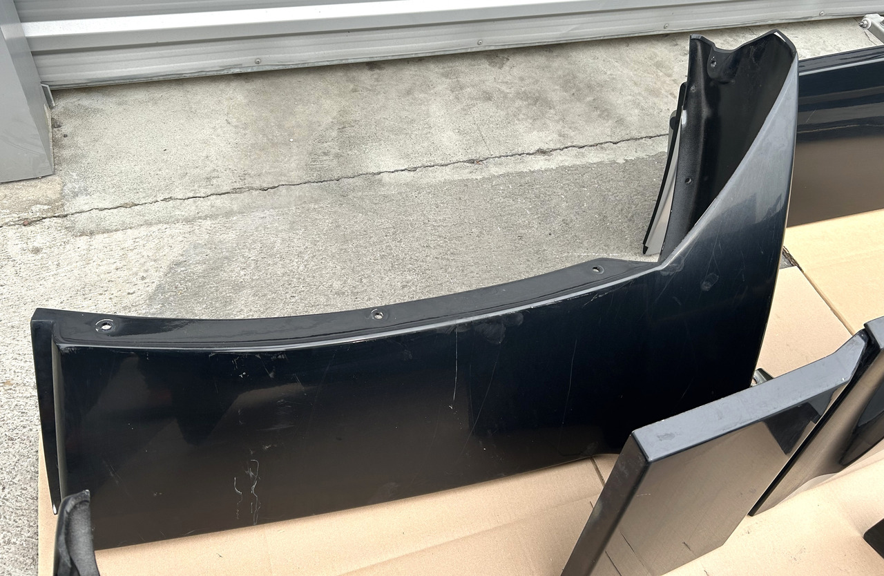 DAF A SET OF DAF XF 106 SPOILER - Phụ tùng chung: hình 4 DAF A SET OF DAF XF 106 SPOILER - Phụ tùng chung: hình 4