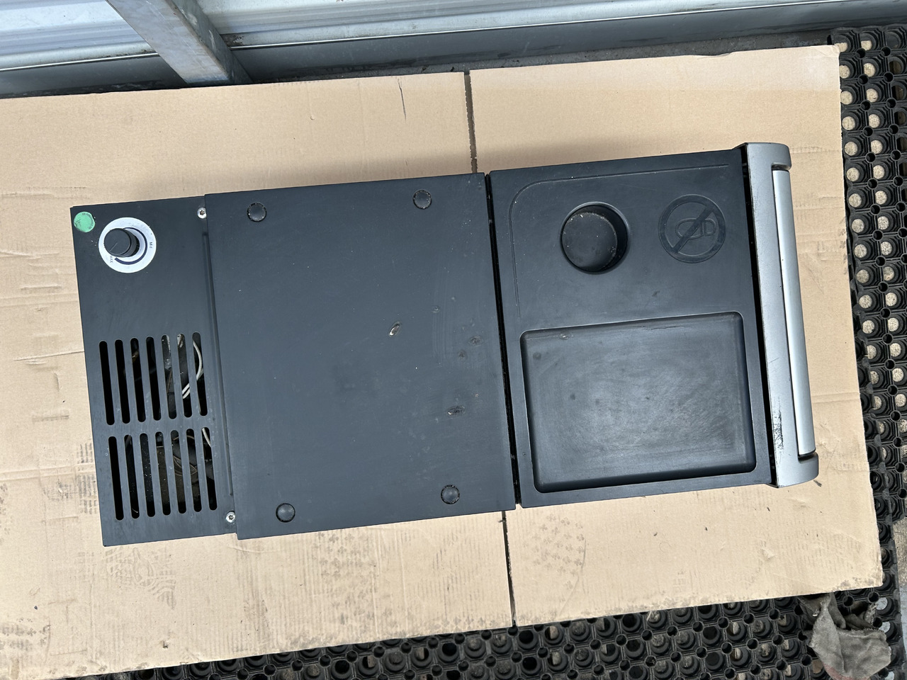 DAF REFRIGERATOR FOR DAF XF 106 - Phụ tùng chung: hình 4 DAF REFRIGERATOR FOR DAF XF 106 - Phụ tùng chung: hình 4