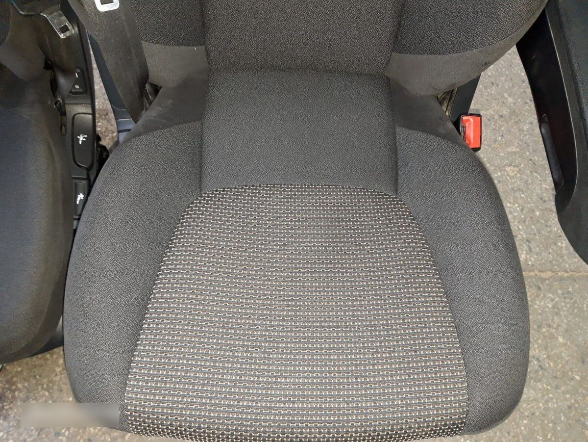 DAF SET OF XF 106 DAF XF 106 truck - Chỗ ngồi cho Xe tải: hình 4 DAF SET OF XF 106 DAF XF 106 truck - Chỗ ngồi cho Xe tải: hình 4