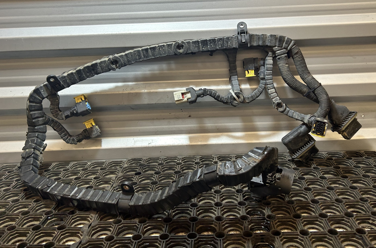 DAF XF 106 480 HARNESS INSTALLATION OF CATALYTIC CONVERTER - Cáp/ Dây nịt: hình 1 DAF XF 106 480 HARNESS INSTALLATION OF CATALYTIC CONVERTER - Cáp/ Dây nịt: hình 1
