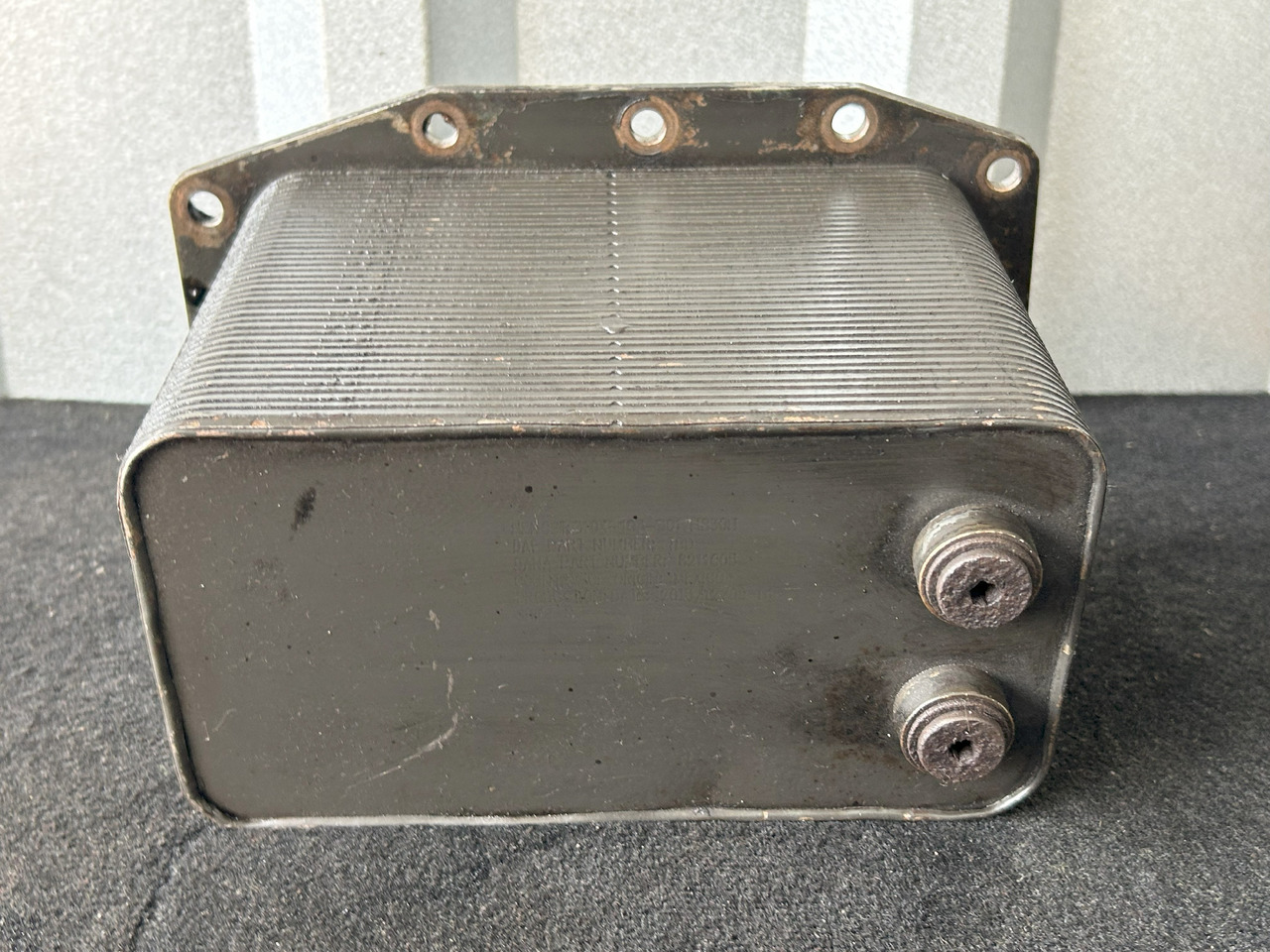 DAF XF 106 MX-11 44 OIL COOLER - Bộ làm mát dầu: hình 4 DAF XF 106 MX-11 44 OIL COOLER - Bộ làm mát dầu: hình 4