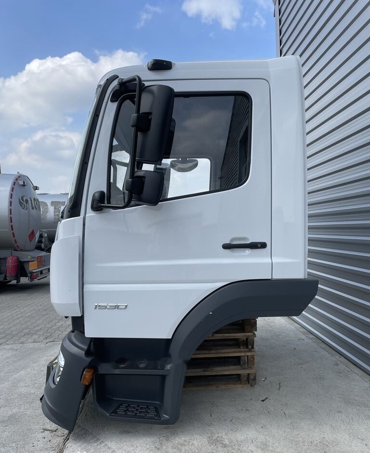FRONT BUMPER COMPLETE EXTRA COST 800EU Mercedes-Benz ATEGO S-cab ClassicSpace, 2.30 m 2023   Mercedes-Benz ATEGO truck - Cabin cho Xe tải: hình 5 FRONT BUMPER COMPLETE EXTRA COST 800EU Mercedes-Benz ATEGO S-cab ClassicSpace, 2.30 m 2023   Mercedes-Benz ATEGO truck - Cabin cho Xe tải: hình 5
