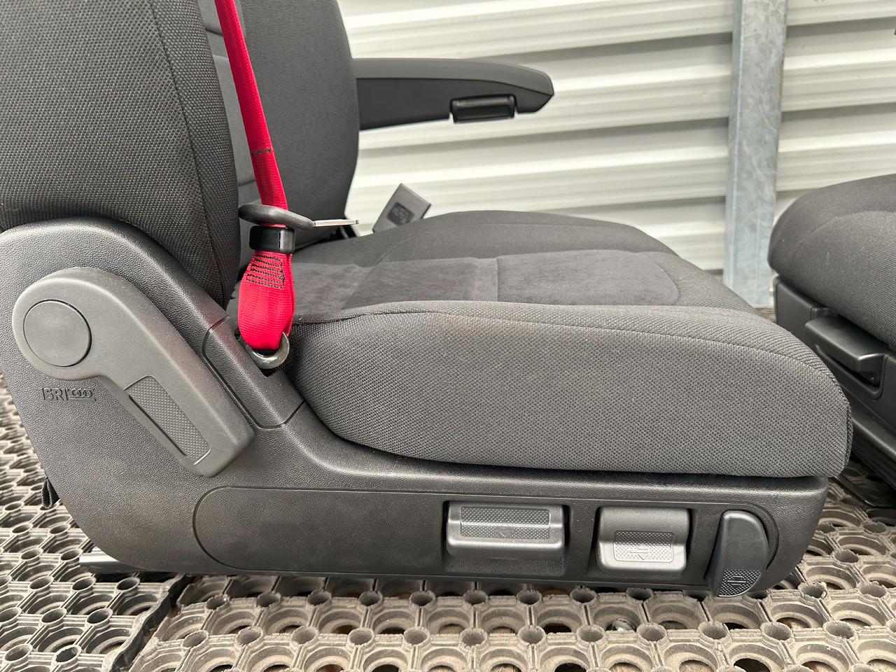 Chỗ ngồi mới IVECO NEW SEAT IVECO S-WAY: hình 7