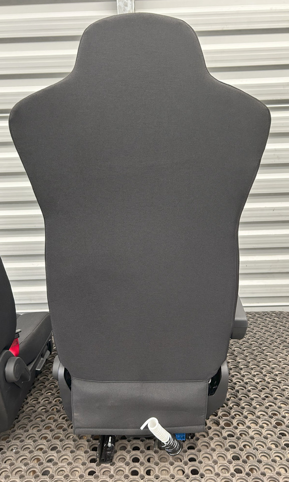 IVECO NEW SEAT IVECO S-WAY - Chỗ ngồi: hình 5 IVECO NEW SEAT IVECO S-WAY - Chỗ ngồi: hình 5