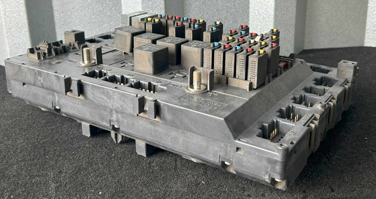 MERCEDES AROCS MP4 A FUSE MODULE SAM - Cầu chì: hình 4 MERCEDES AROCS MP4 A FUSE MODULE SAM - Cầu chì: hình 4