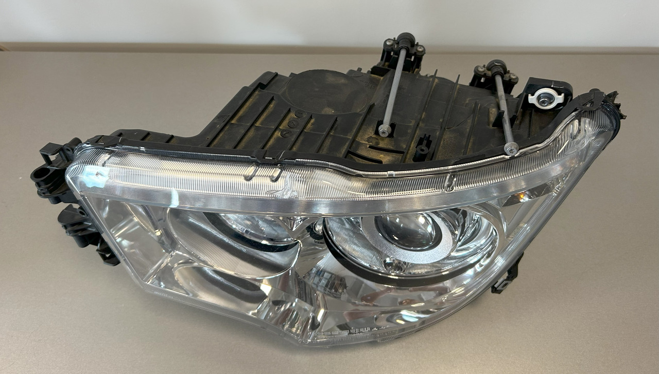 MERCEDES-BENZ brand new original OEM Mercedes-Benz headlight LEFT BI-XENON MP4, MP5 - Đèn trước: hình 2 MERCEDES-BENZ brand new original OEM Mercedes-Benz headlight LEFT BI-XENON MP4, MP5 - Đèn trước: hình 2