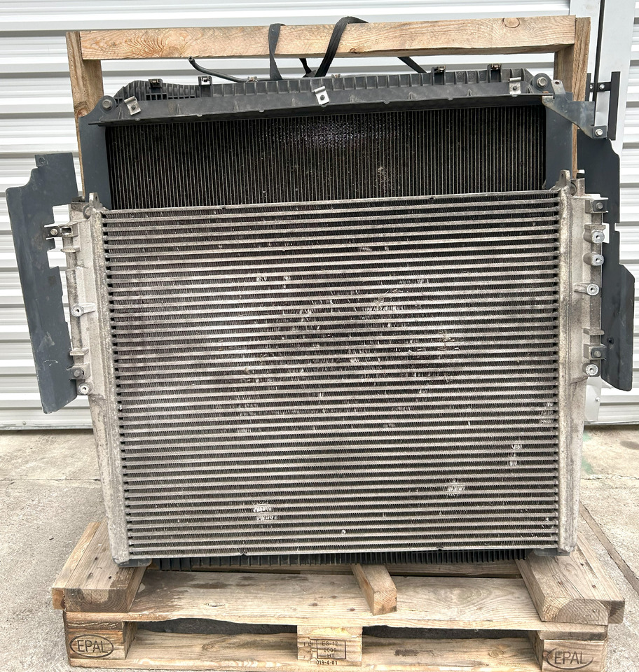 Mercedes ACTROS MP4 COOLERS SET - Bộ tản nhiệt: hình 1 Mercedes ACTROS MP4 COOLERS SET - Bộ tản nhiệt: hình 1