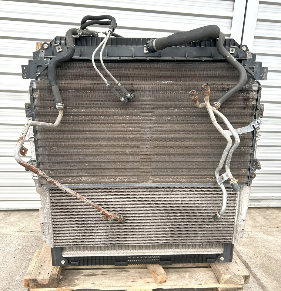 Mercedes ACTROS MP4 COOLERS SET - Bộ tản nhiệt: hình 1 Mercedes ACTROS MP4 COOLERS SET - Bộ tản nhiệt: hình 1