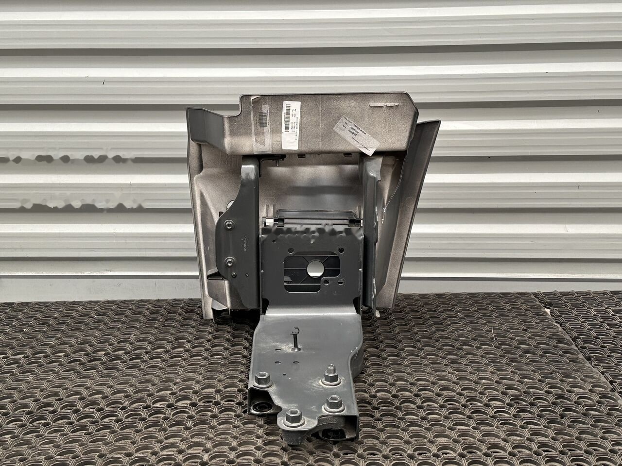 Mercedes-Benz ACTROS MP4 A9606663303 Mercedes-Benz A9606663303 - Bậc bước cho Xe tải: hình 2 Mercedes-Benz ACTROS MP4 A9606663303 Mercedes-Benz A9606663303 - Bậc bước cho Xe tải: hình 2