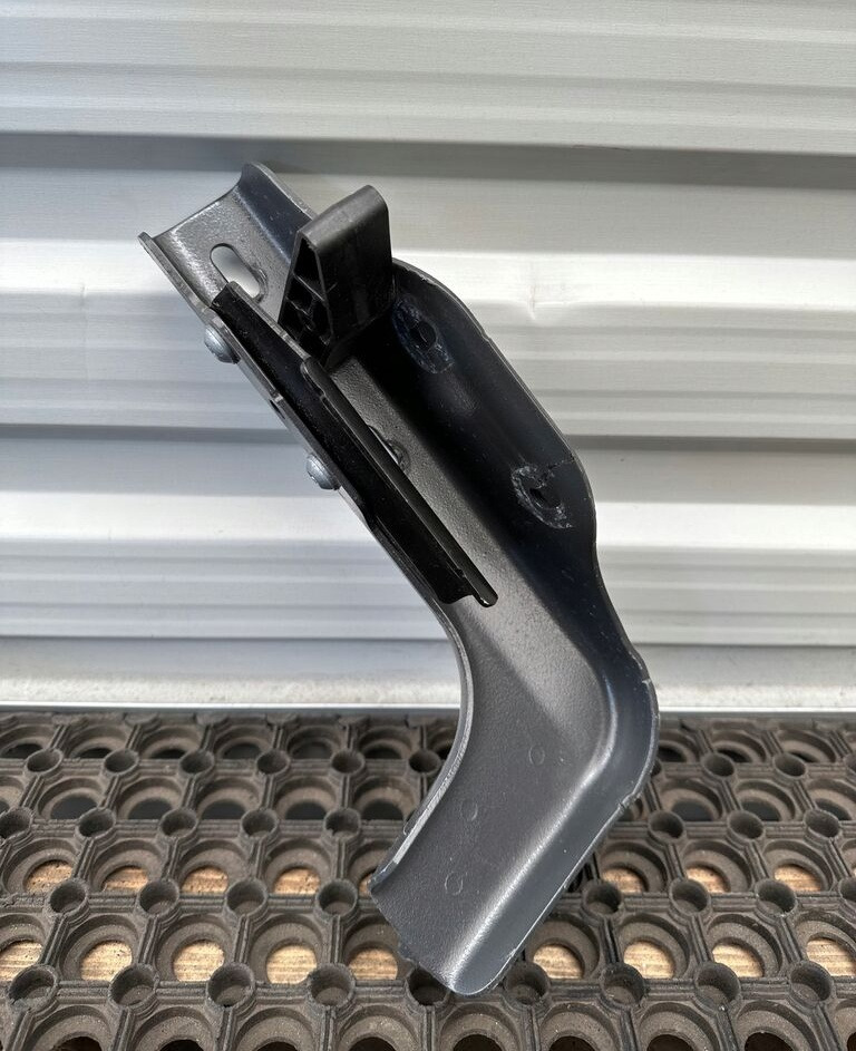 MOCOWANIE STOPNICY DOLNEJ LEWY PRZÓD A9606607341 Mercedes-Benz ACTROS MP4 A9606607341 truck - Phụ tùng cho Xe tải: hình 3 MOCOWANIE STOPNICY DOLNEJ LEWY PRZÓD A9606607341 Mercedes-Benz ACTROS MP4 A9606607341 truck - Phụ tùng cho Xe tải: hình 3