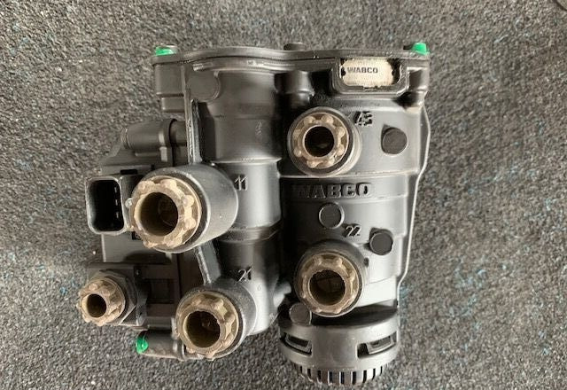 WABCO DAF XF 106 truck - Van phanh cho Xe tải: hình 1 WABCO DAF XF 106 truck - Van phanh cho Xe tải: hình 1