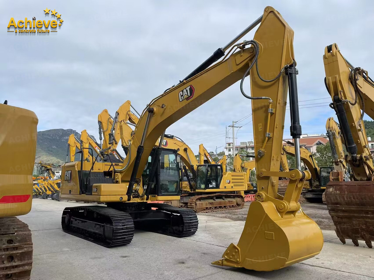 CATERPILLAR Caterpillar's new generation CAT®330 GC hydraulic excavator 1.6 m³ 151/2200 kw/rpm Cat® C7.1 474 L 【ACHIEVE】 TOP CONDITION!!! - Máy xúc bánh xích: hình 1 CATERPILLAR Caterpillar's new generation CAT®330 GC hydraulic excavator 1.6 m³ 151/2200 kw/rpm Cat® C7.1 474 L 【ACHIEVE】 TOP CONDITION!!! - Máy xúc bánh xích: hình 1