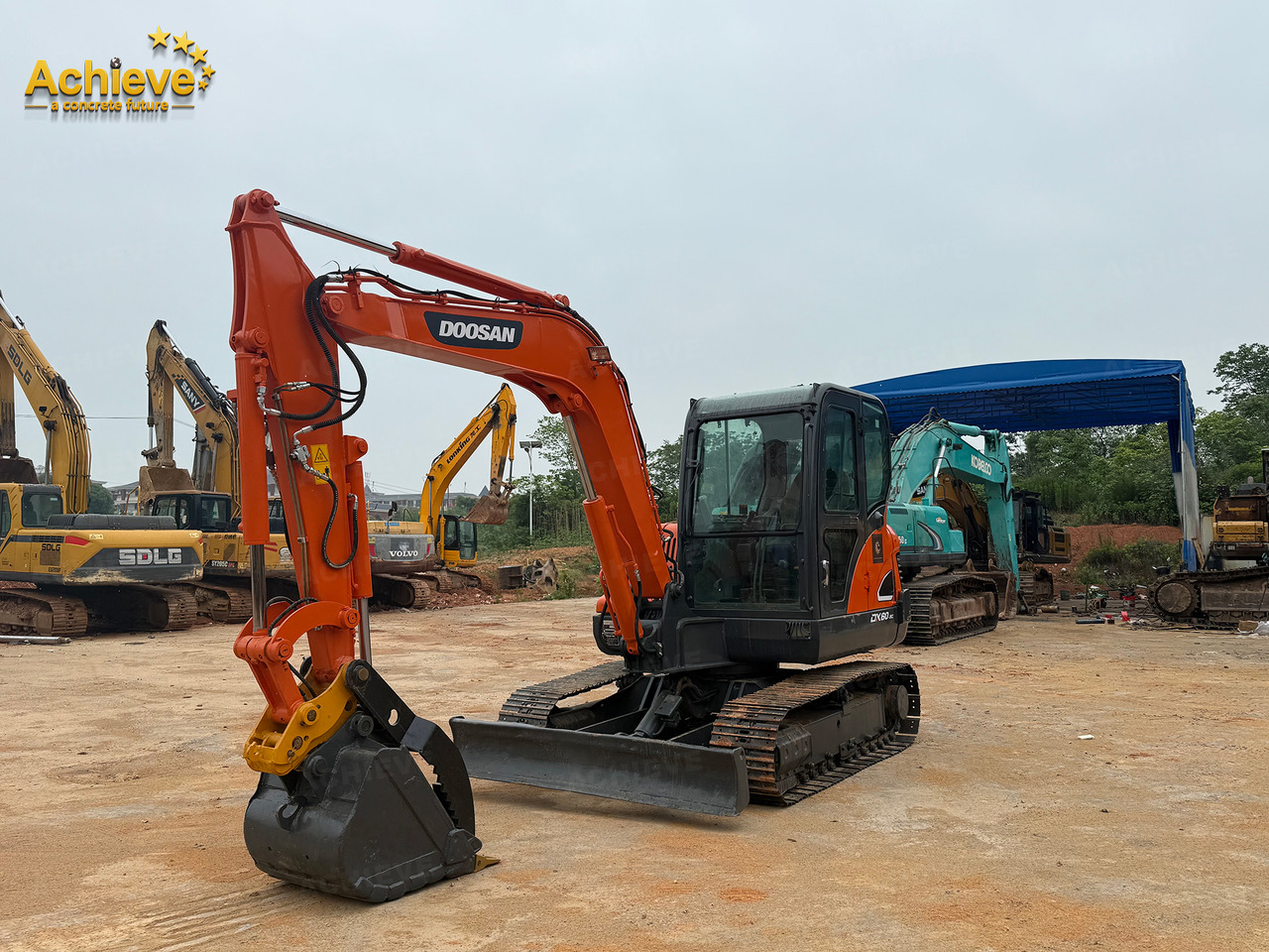 DOOSAN Diwanlun DX60-9 Excavator 38.9(52.1)/2100kW(HP) / rpm D24C 0.23m3 5700kg 4.2+2.8Ton 【ACHIEVE】 TOP CONDITION!!! - Máy xúc bánh xích: hình 5 DOOSAN Diwanlun DX60-9 Excavator 38.9(52.1)/2100kW(HP) / rpm D24C 0.23m3 5700kg 4.2+2.8Ton 【ACHIEVE】 TOP CONDITION!!! - Máy xúc bánh xích: hình 5