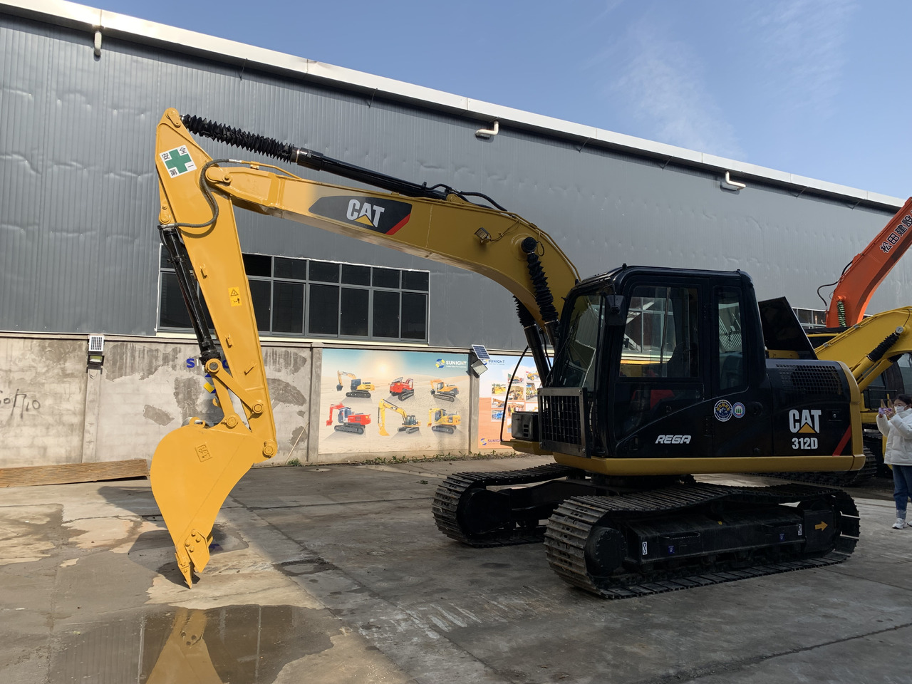 Caterpillar 12 ton Excavator Used Condition CAT 312D Good Price - Máy xúc bánh xích: hình 5 Caterpillar 12 ton Excavator Used Condition CAT 312D Good Price - Máy xúc bánh xích: hình 5