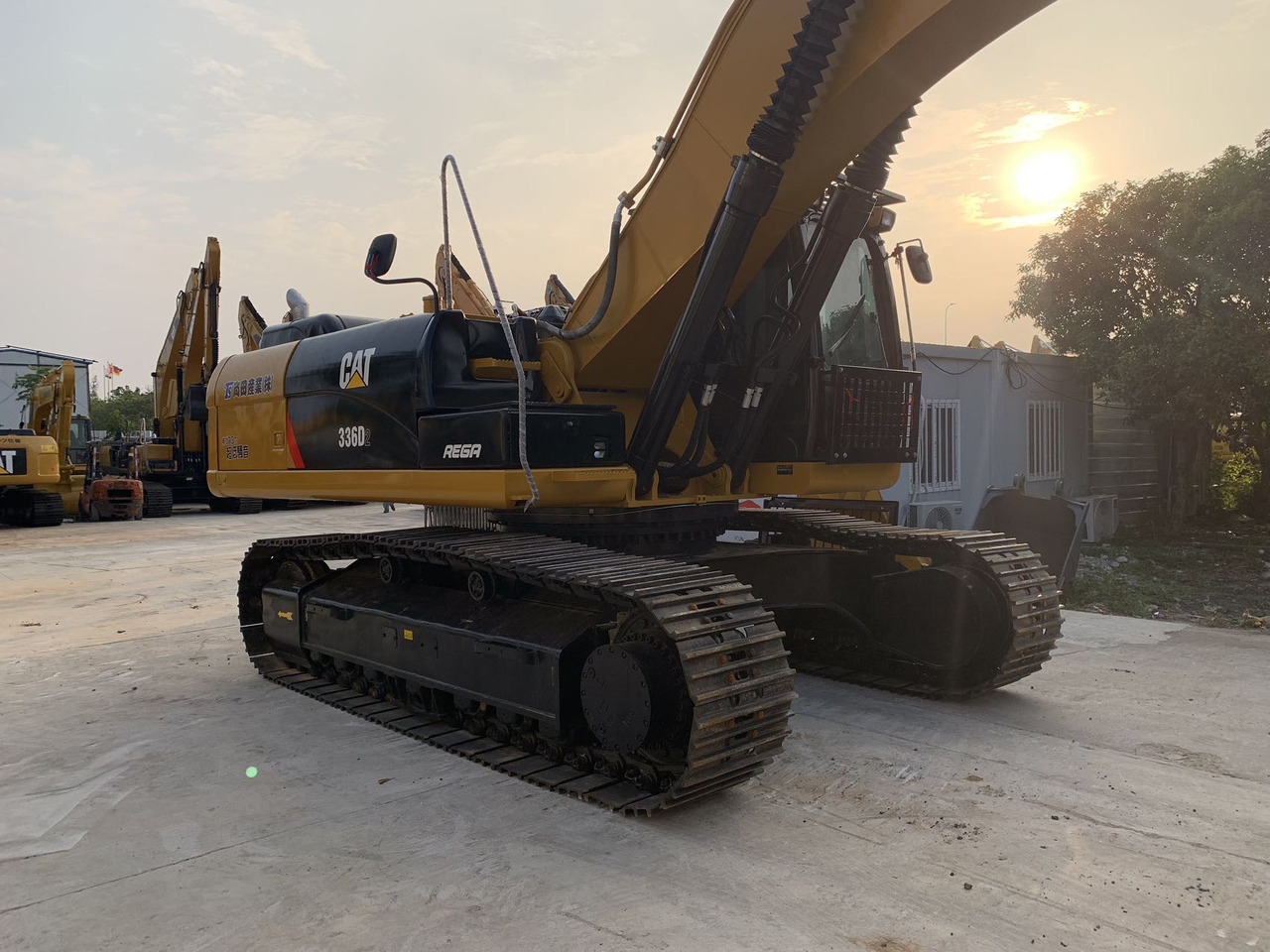 Caterpillar 36 ton Excavator CAT 336D, 336DL Mining Equipment - Máy xúc bánh xích: hình 5 Caterpillar 36 ton Excavator CAT 336D, 336DL Mining Equipment - Máy xúc bánh xích: hình 5