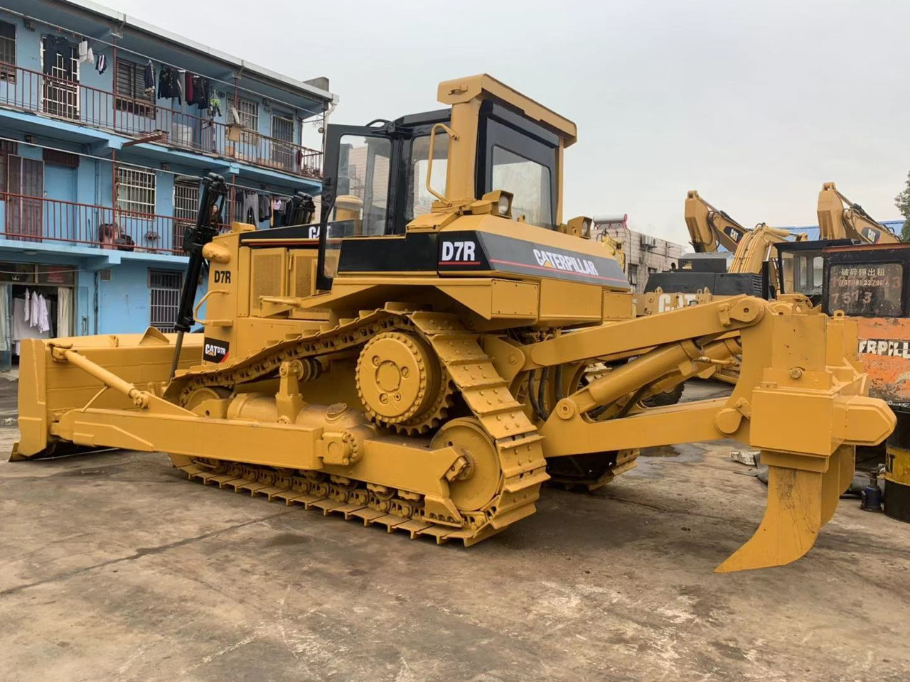 Caterpillar Bulldozer CAT D7R, D7G, D7H Secondhand Condition - Máy ủi: hình 2 Caterpillar Bulldozer CAT D7R, D7G, D7H Secondhand Condition - Máy ủi: hình 2