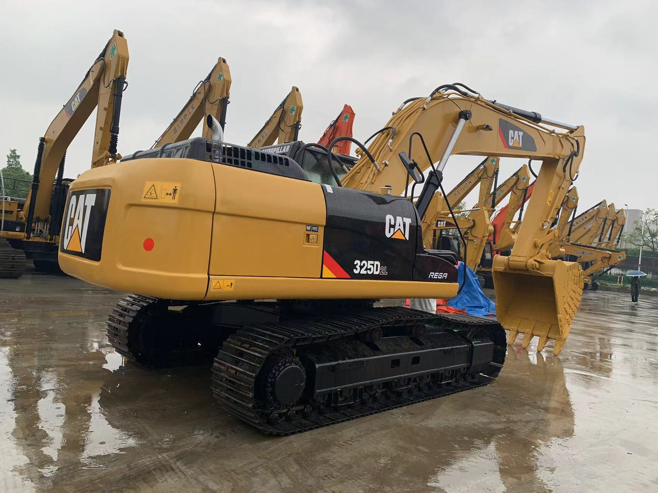 Caterpillar Construction Machine 25 ton Excavator CAT 325D, 325CL, 325BL - Máy xúc bánh xích: hình 2 Caterpillar Construction Machine 25 ton Excavator CAT 325D, 325CL, 325BL - Máy xúc bánh xích: hình 2