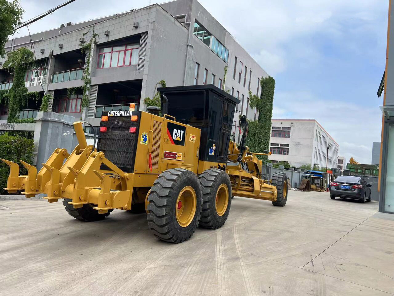 Caterpillar Motor Grader Secondhand CAT 140K, 140H with Good Price - Máy san: hình 3 Caterpillar Motor Grader Secondhand CAT 140K, 140H with Good Price - Máy san: hình 3