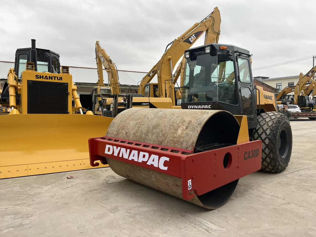 Dynapac Vibratory Road roller CA30D, CA25D Good Price on Sale - Máy lăn đường: hình 3 Dynapac Vibratory Road roller CA30D, CA25D Good Price on Sale - Máy lăn đường: hình 3