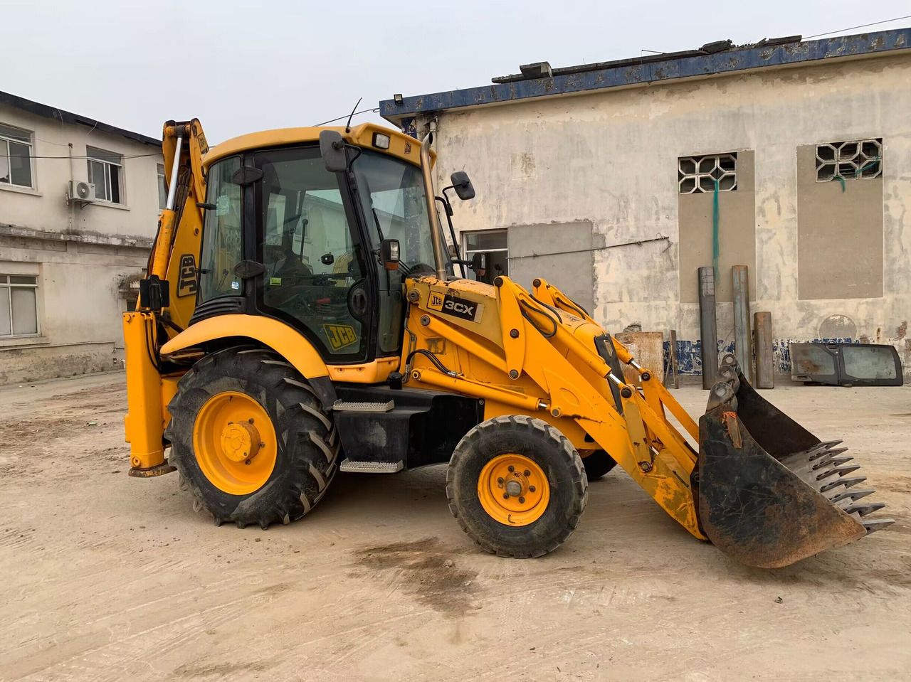 JCB 3CX Original Condition Used Backhoe Loader with Extendable Boom - Máy xúc trước múc sau: hình 5 JCB 3CX Original Condition Used Backhoe Loader with Extendable Boom - Máy xúc trước múc sau: hình 5