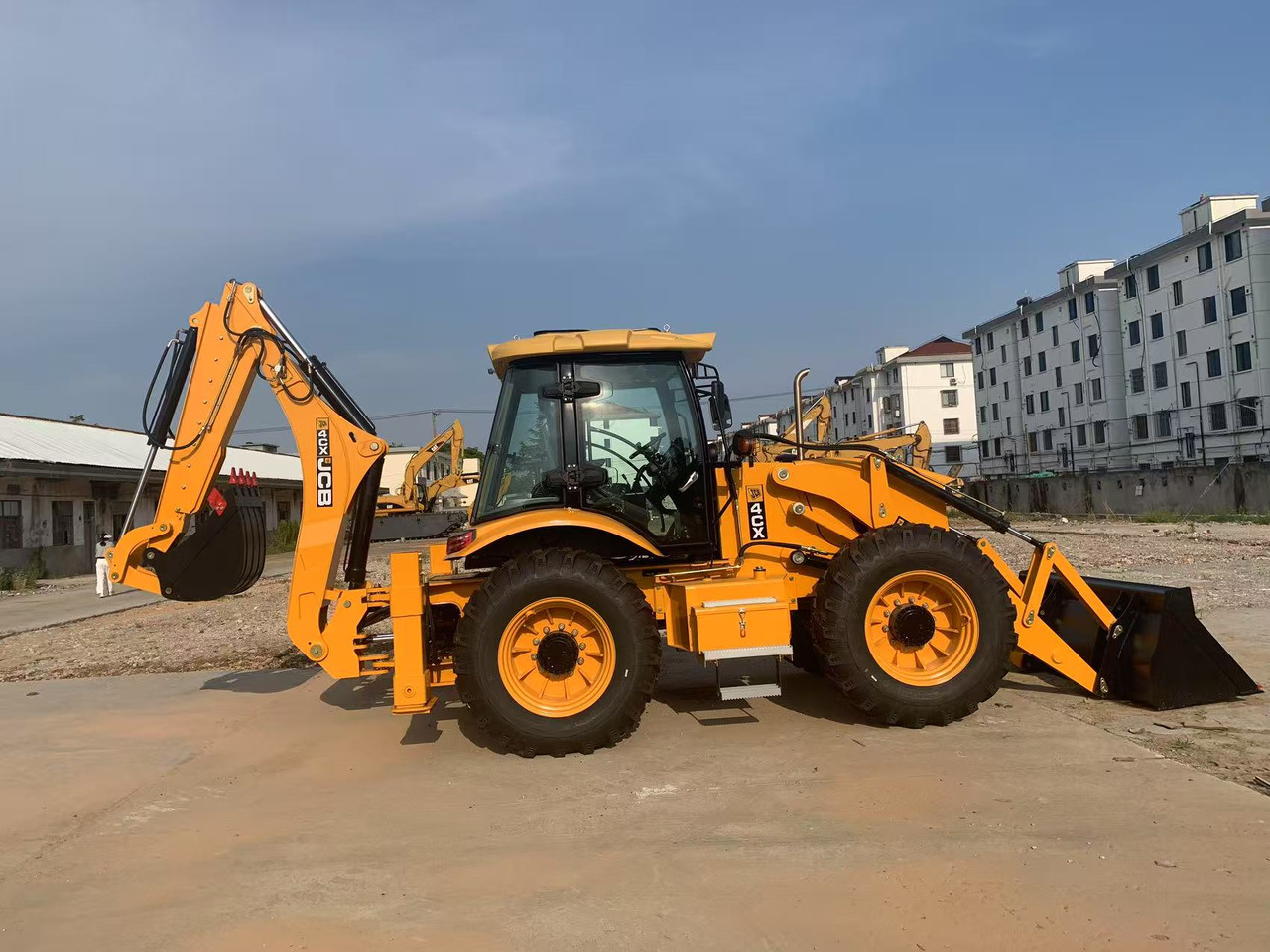 JCB 4x4 Backhoe Loader 4CX, 3CX Brand New Condition - Máy xúc trước múc sau: hình 2 JCB 4x4 Backhoe Loader 4CX, 3CX Brand New Condition - Máy xúc trước múc sau: hình 2