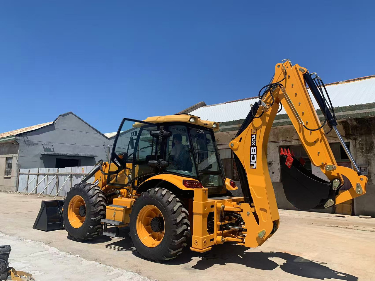 JCB Backhoe Loader 4CX, 4DX Good Price on Sale - Máy xúc trước múc sau: hình 3 JCB Backhoe Loader 4CX, 4DX Good Price on Sale - Máy xúc trước múc sau: hình 3