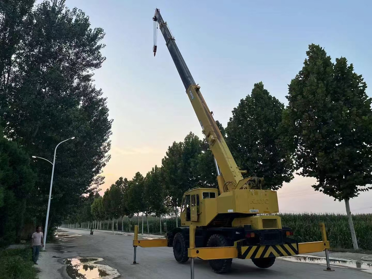 KATO KR250 Good Price 25 ton Rough Terrain Crane - Cẩu bánh lốp: hình 3 KATO KR250 Good Price 25 ton Rough Terrain Crane - Cẩu bánh lốp: hình 3